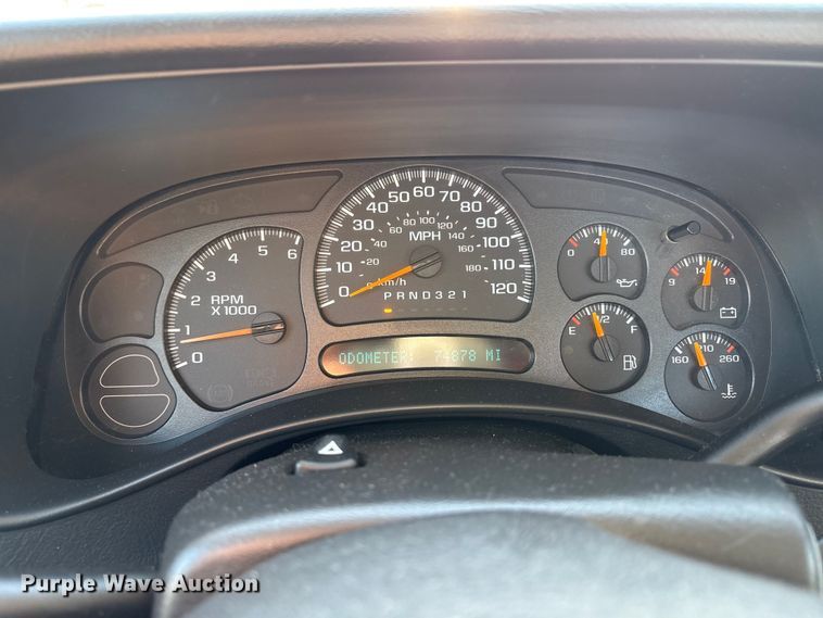 image for item ET0568 2007 Chevrolet Silverado 1500 pickup truck
