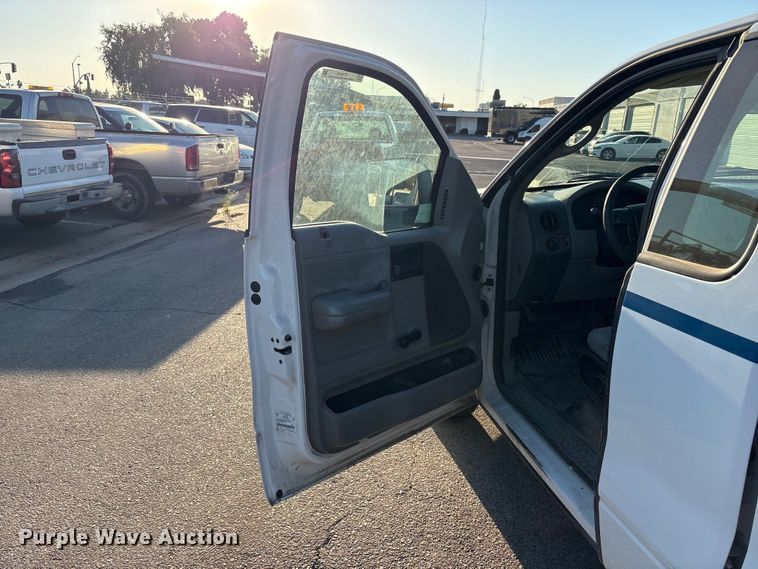 image for item ET0570 2008 Ford F150 pickup truck