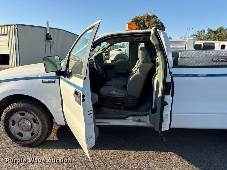 image for item ET0570 2008 Ford F150 pickup truck