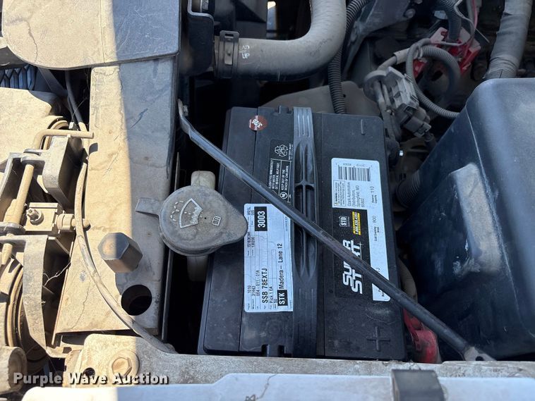 image for item ET0571 2006 Chevrolet Silverado 1500 pickup truck