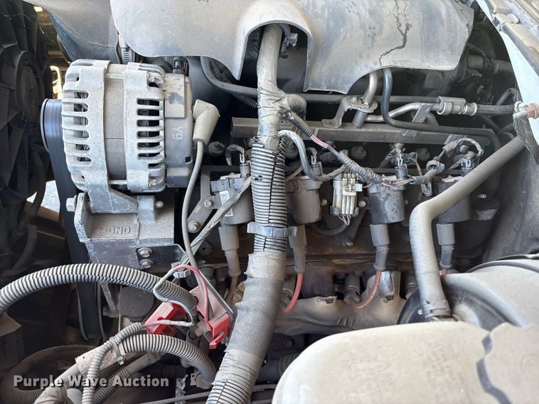 image for item ET0571 2006 Chevrolet Silverado 1500 pickup truck