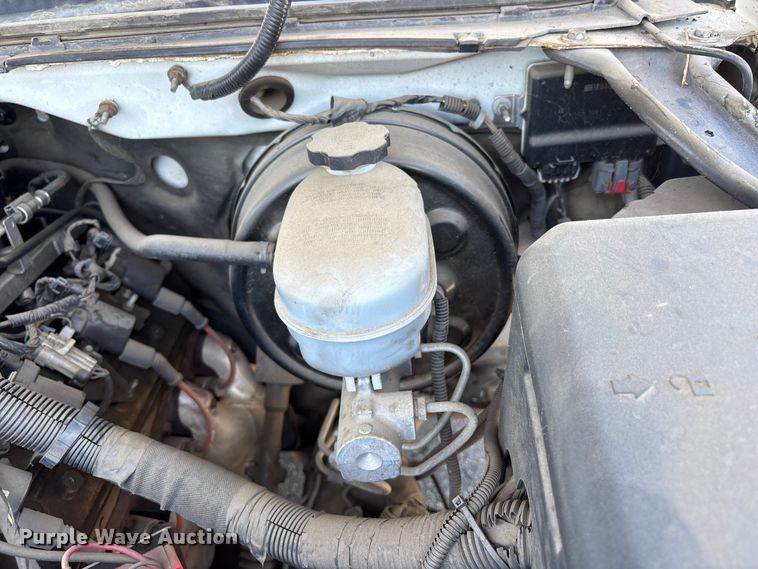 image for item ET0571 2006 Chevrolet Silverado 1500 pickup truck