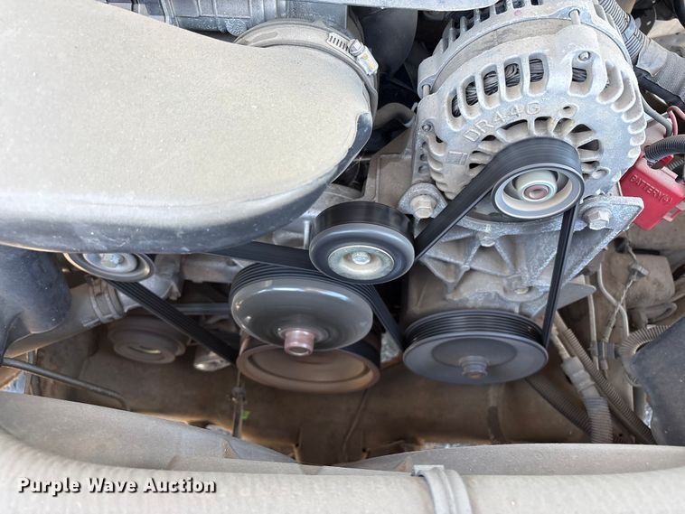 image for item ET0571 2006 Chevrolet Silverado 1500 pickup truck
