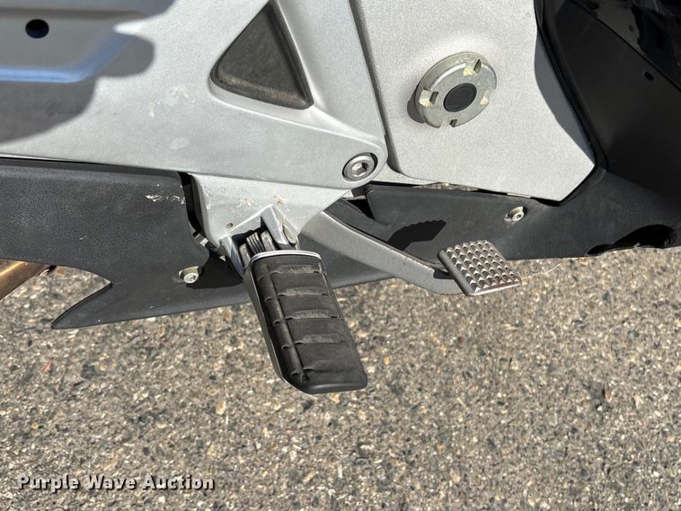 image for item ET0572 2014 Honda ST1300 motorcycle