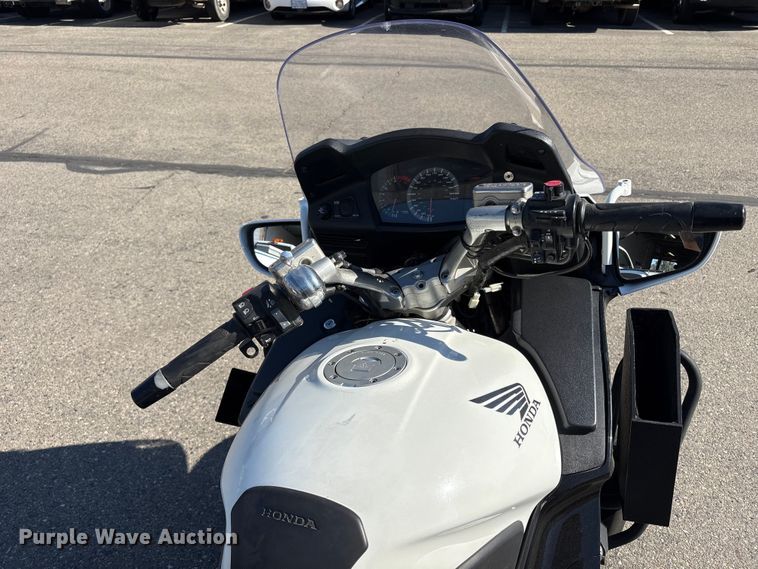image for item ET0572 2014 Honda ST1300 motorcycle