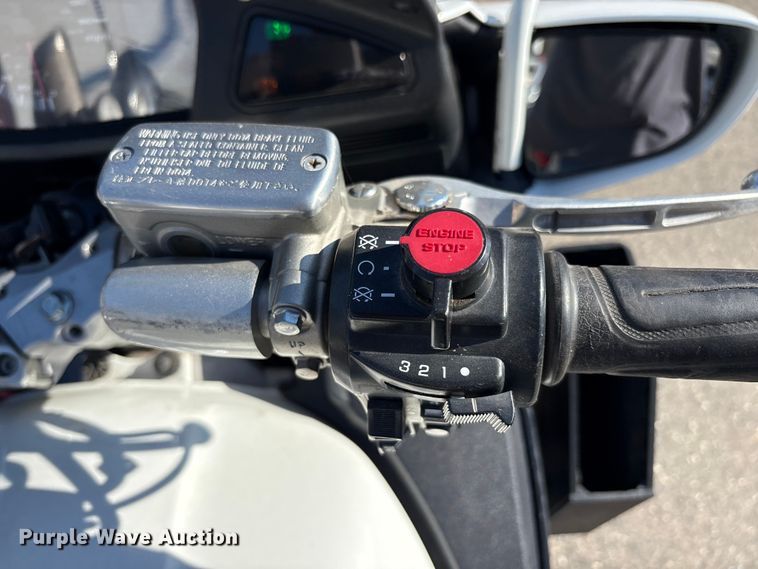 image for item ET0572 2014 Honda ST1300 motorcycle