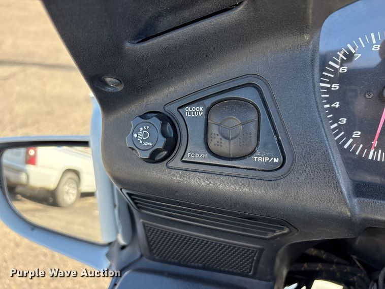 image for item ET0572 2014 Honda ST1300 motorcycle