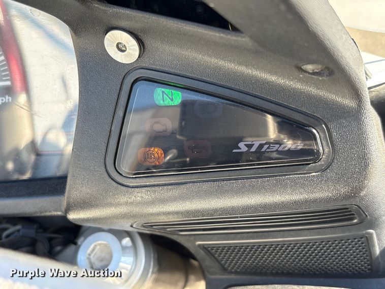 image for item ET0572 2014 Honda ST1300 motorcycle