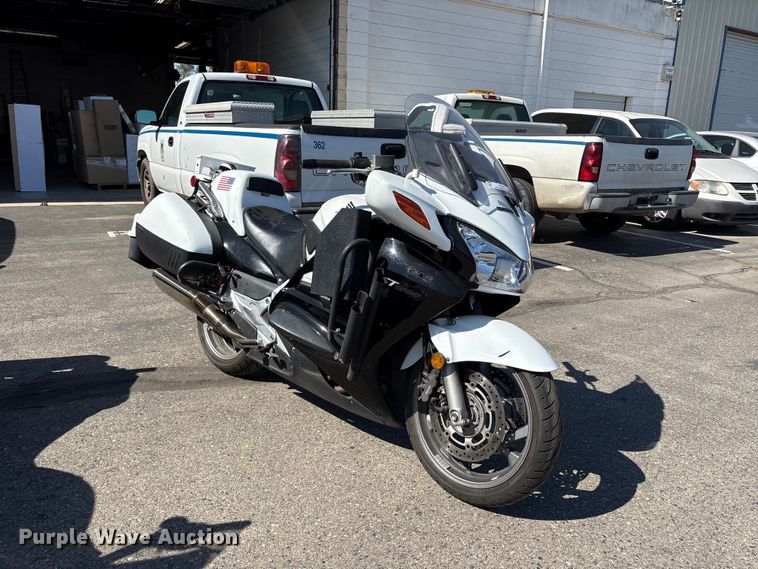 image for item ET0573 2014 Honda ST1300 motorcycle