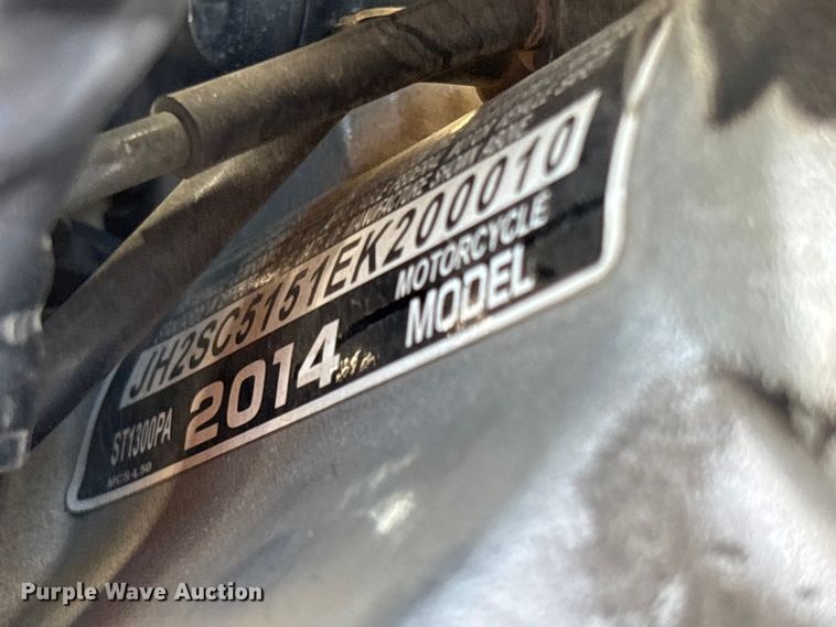 image for item ET0573 2014 Honda ST1300 motorcycle