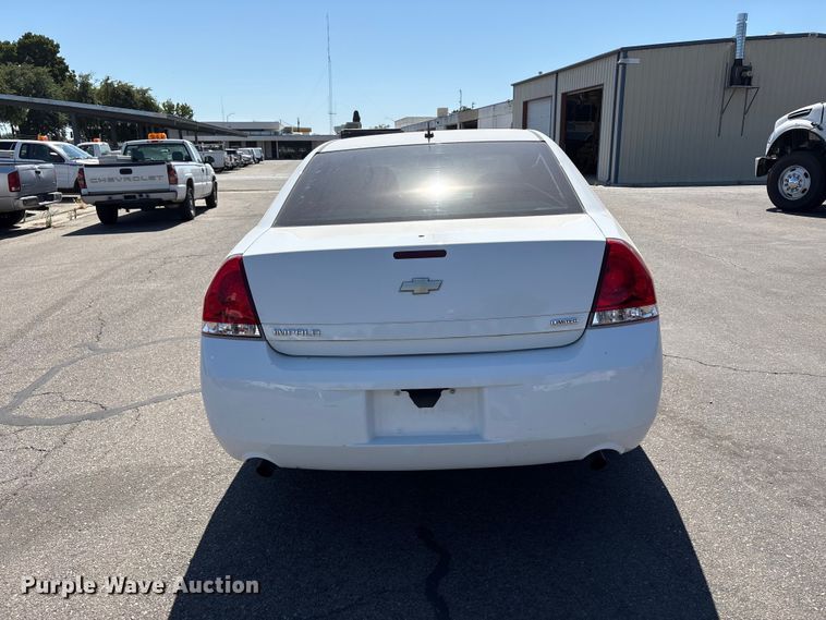 image for item ET0574 2016 Chevrolet Impala Limited Passenger vehicle