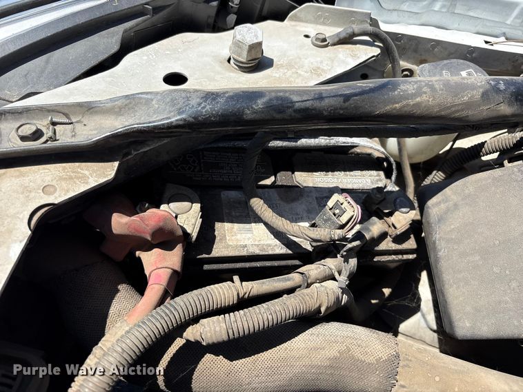 image for item ET0574 2016 Chevrolet Impala Limited Passenger vehicle