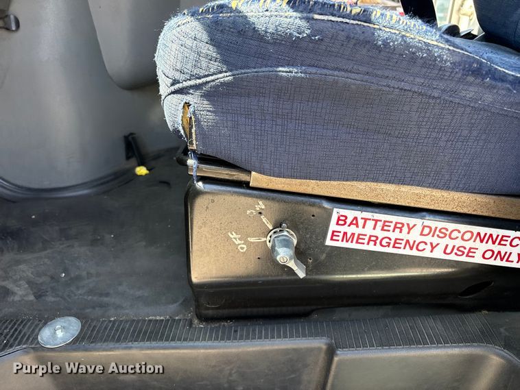 image for item ET0575 2012 Ford E450 shuttle bus