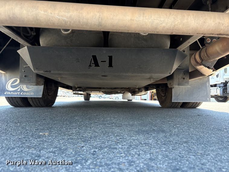 image for item ET0575 2012 Ford E450 shuttle bus