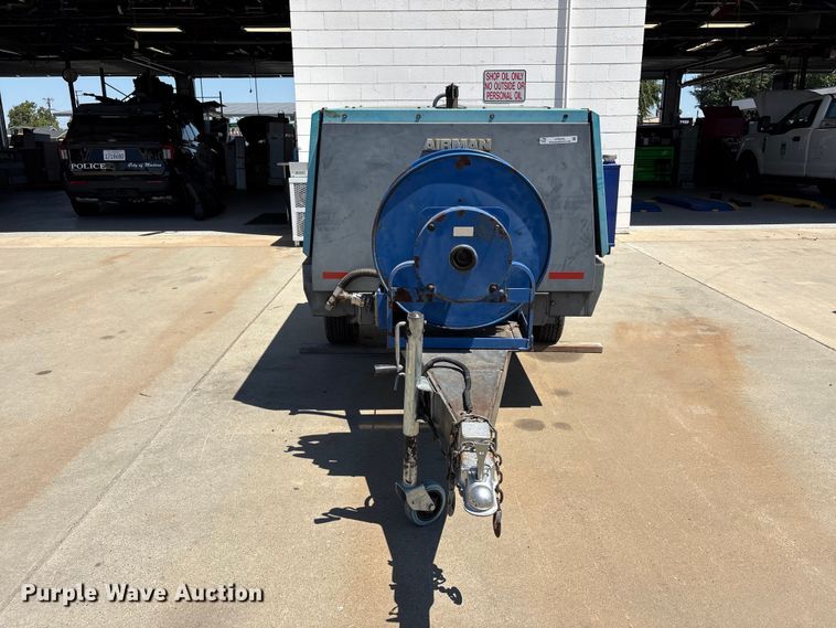image for item ET0576 1995 AIRMAN PDS185S air compressor