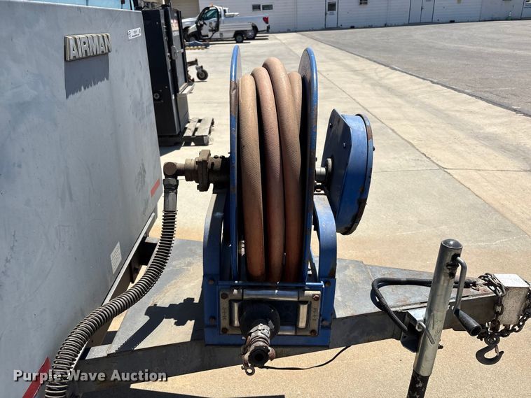 image for item ET0576 1995 AIRMAN PDS185S air compressor