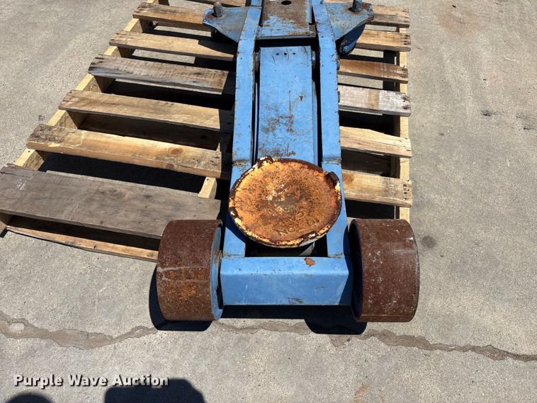 image for item ET0579 SPX 5008 floor jack
