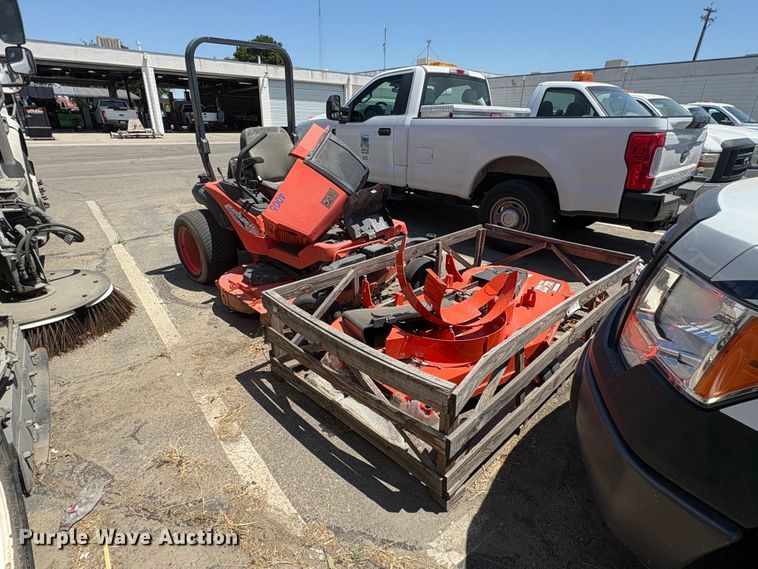 image for item ET0580 Kubota ZD326H ZTR lawn mower