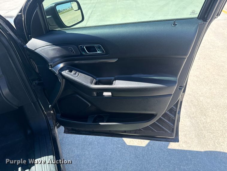 image for item ET6322 2016 Ford Explorer Police Interceptor SUV