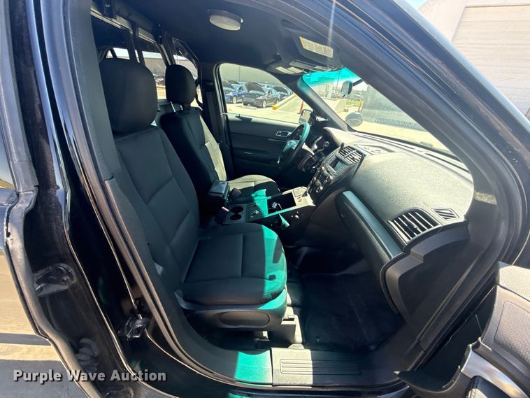 image for item ET6322 2016 Ford Explorer Police Interceptor SUV