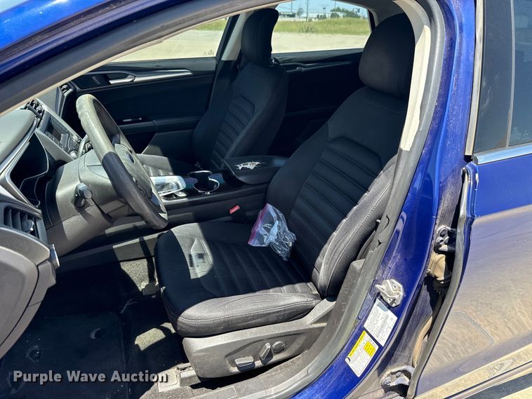 image for item ET6323 2014 Ford Fusion 