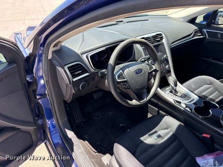 image for item ET6323 2014 Ford Fusion 