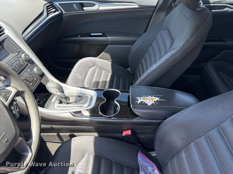 image for item ET6323 2014 Ford Fusion 