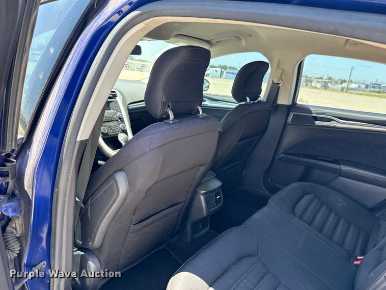 image for item ET6323 2014 Ford Fusion 