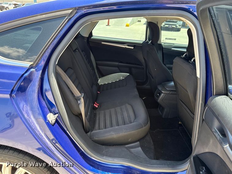 image for item ET6323 2014 Ford Fusion 