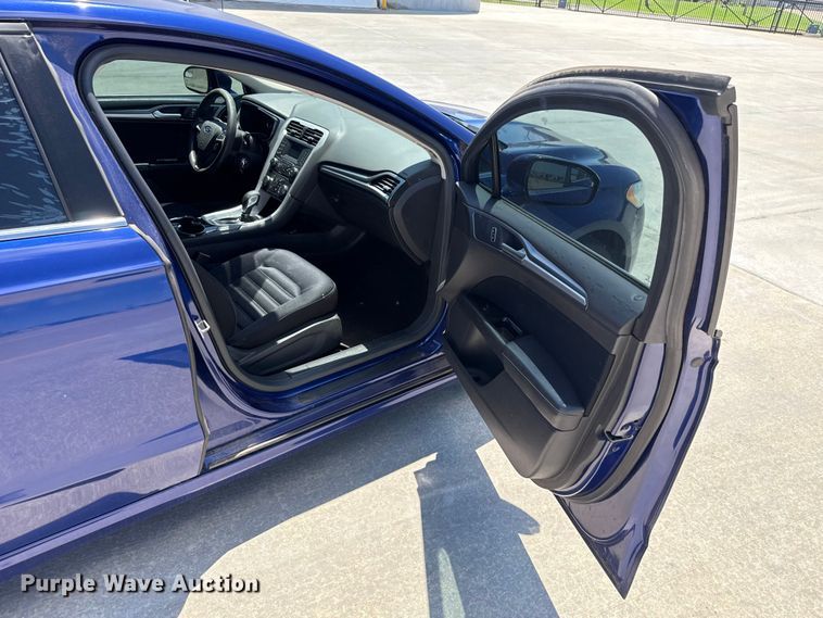 image for item ET6323 2014 Ford Fusion 