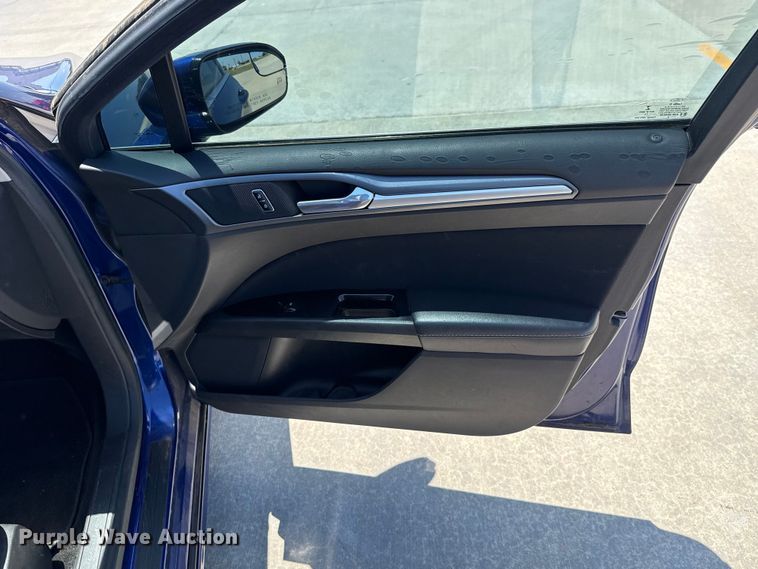 image for item ET6323 2014 Ford Fusion 