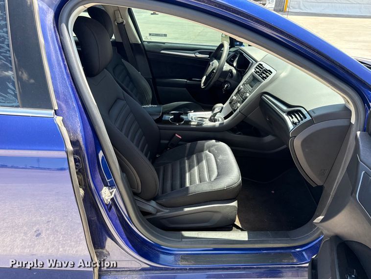 image for item ET6323 2014 Ford Fusion 