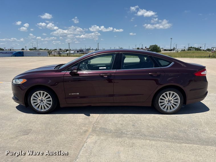 image for item ET6324 2013 Ford Fusion 