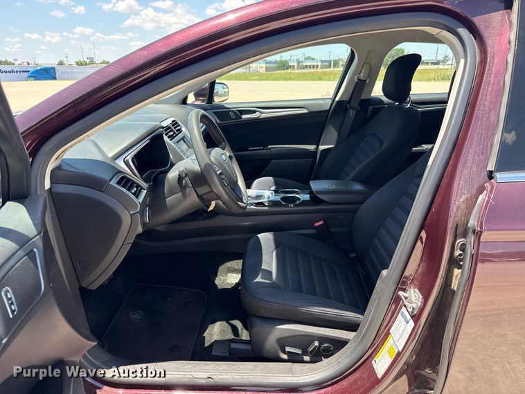image for item ET6324 2013 Ford Fusion 