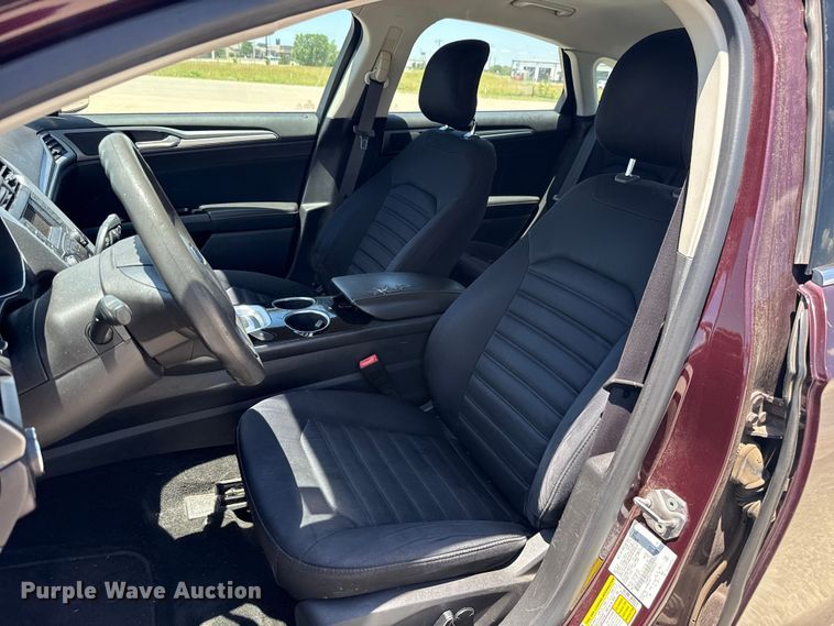 image for item ET6324 2013 Ford Fusion 