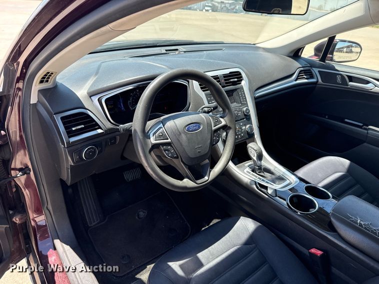 image for item ET6324 2013 Ford Fusion 
