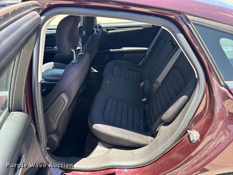 image for item ET6324 2013 Ford Fusion 