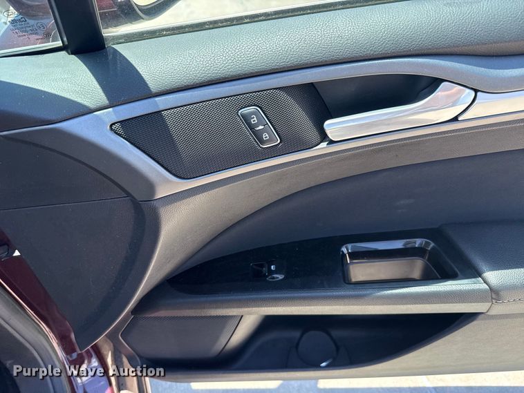 image for item ET6324 2013 Ford Fusion 