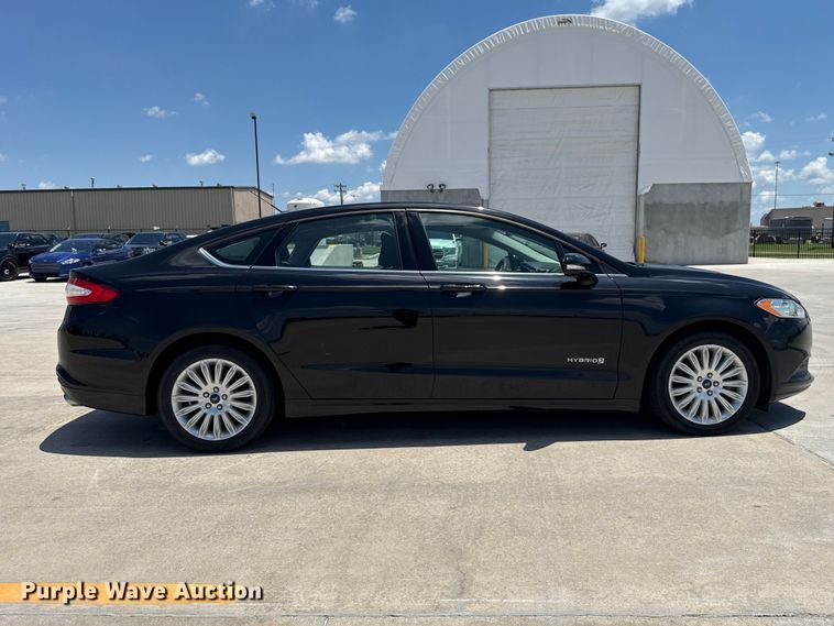 image for item ET6325 2016 Ford Fusion 