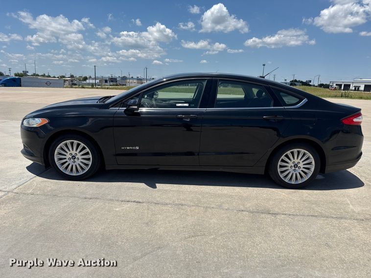image for item ET6325 2016 Ford Fusion 