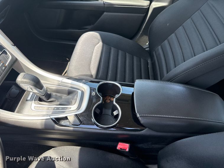 image for item ET6325 2016 Ford Fusion 