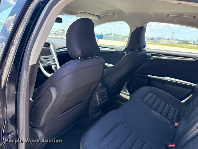 image for item ET6325 2016 Ford Fusion 