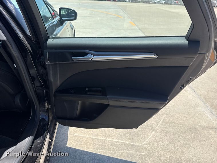 image for item ET6325 2016 Ford Fusion 