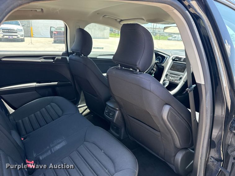 image for item ET6325 2016 Ford Fusion 