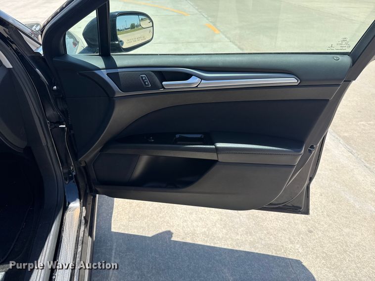 image for item ET6325 2016 Ford Fusion 