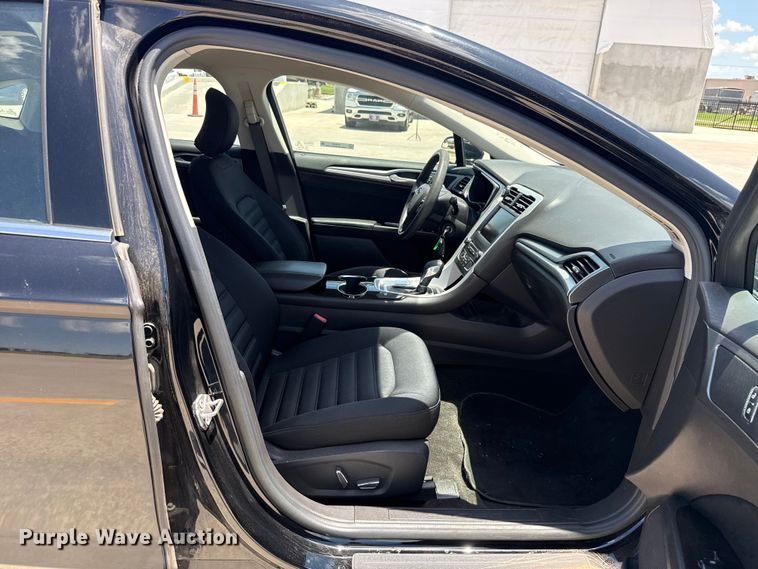 image for item ET6325 2016 Ford Fusion 