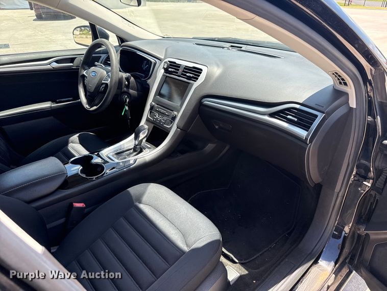 image for item ET6325 2016 Ford Fusion 
