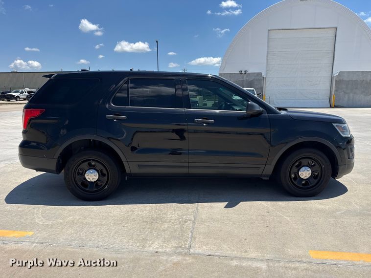 image for item ET6326 2017 Ford Explorer Police Interceptor SUV
