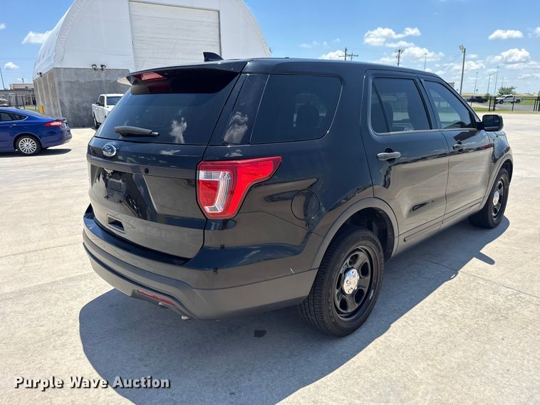 image for item ET6326 2017 Ford Explorer Police Interceptor SUV