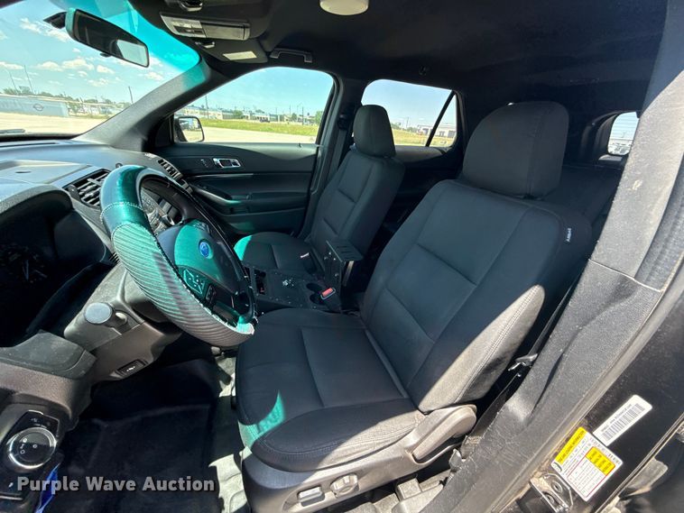 image for item ET6326 2017 Ford Explorer Police Interceptor SUV